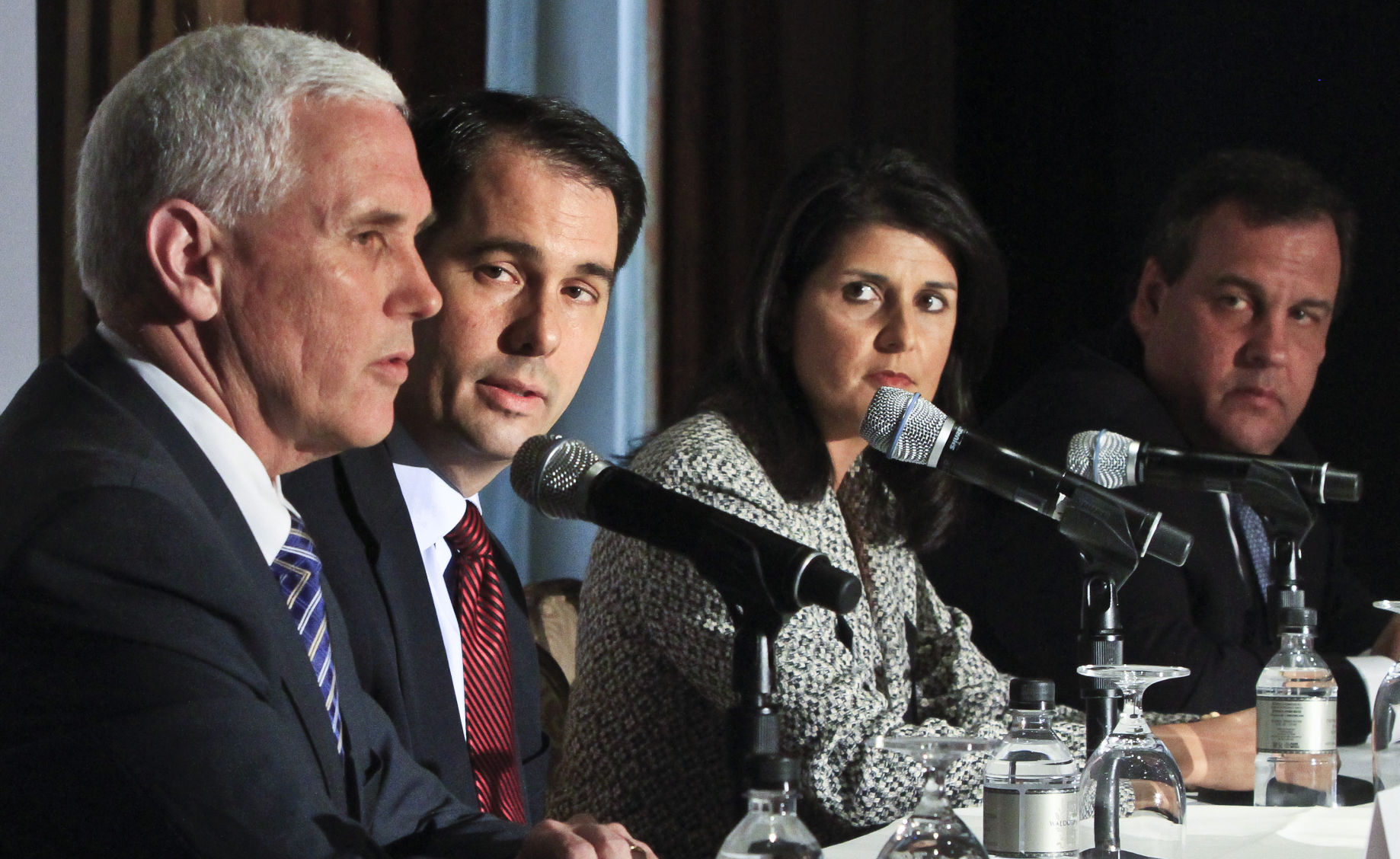 Mike Pence with governors Scott Walker, Nikki haley and Chris Christie, 2014